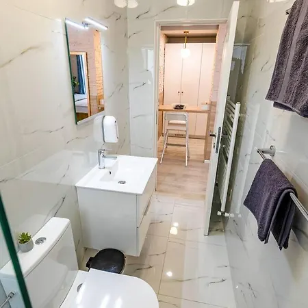 Romantic Jacuzzi Adult's Boutique Hotel
